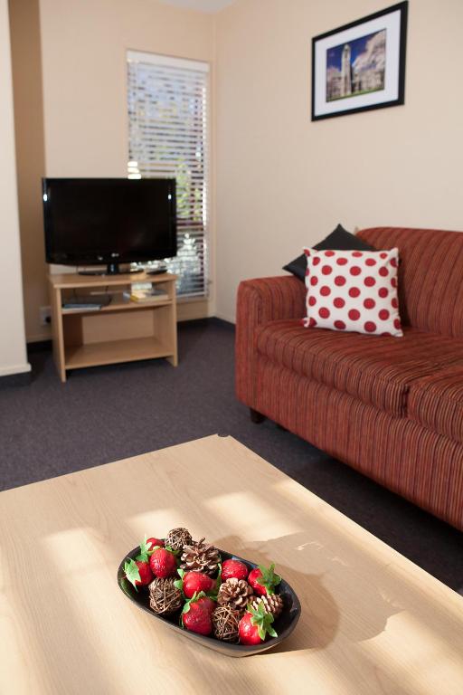 Alhambra Oaks Motor Lodge - Resim 32