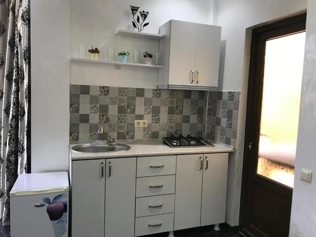Fotografie z fotogalerie ubytování Guest House Kobuleti v destinaci Kobuleti