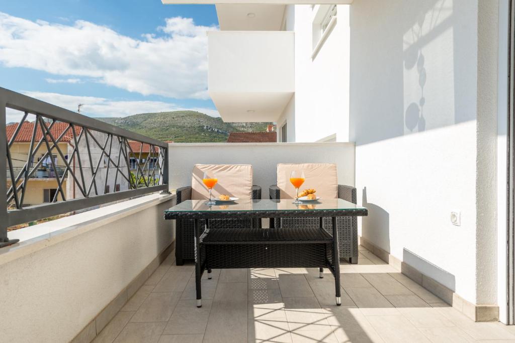 Výhľad na hory alebo výhľad na hory priamo z apartmánu