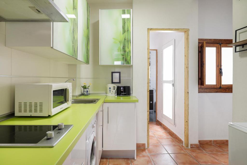 Urban Suites Granada - Apartment