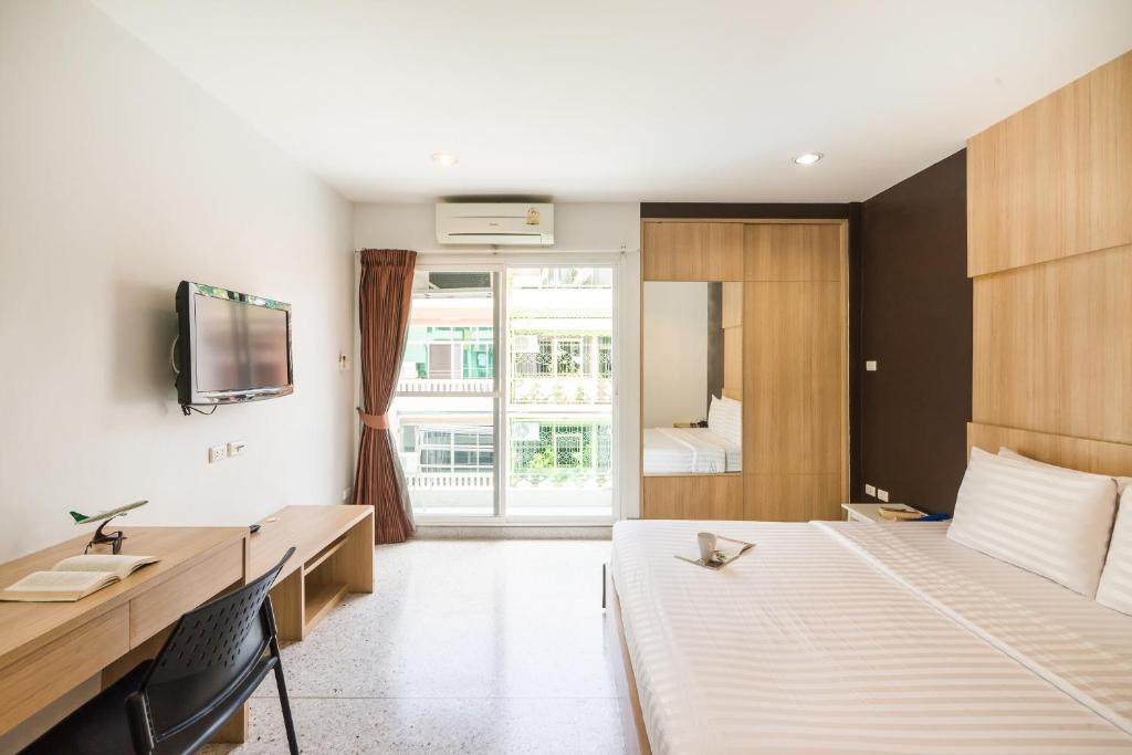 The Fifth Residence - Resim 12