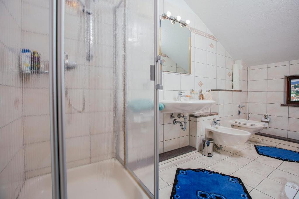 Kúpeľňa v ubytovaní Apartments Dilber