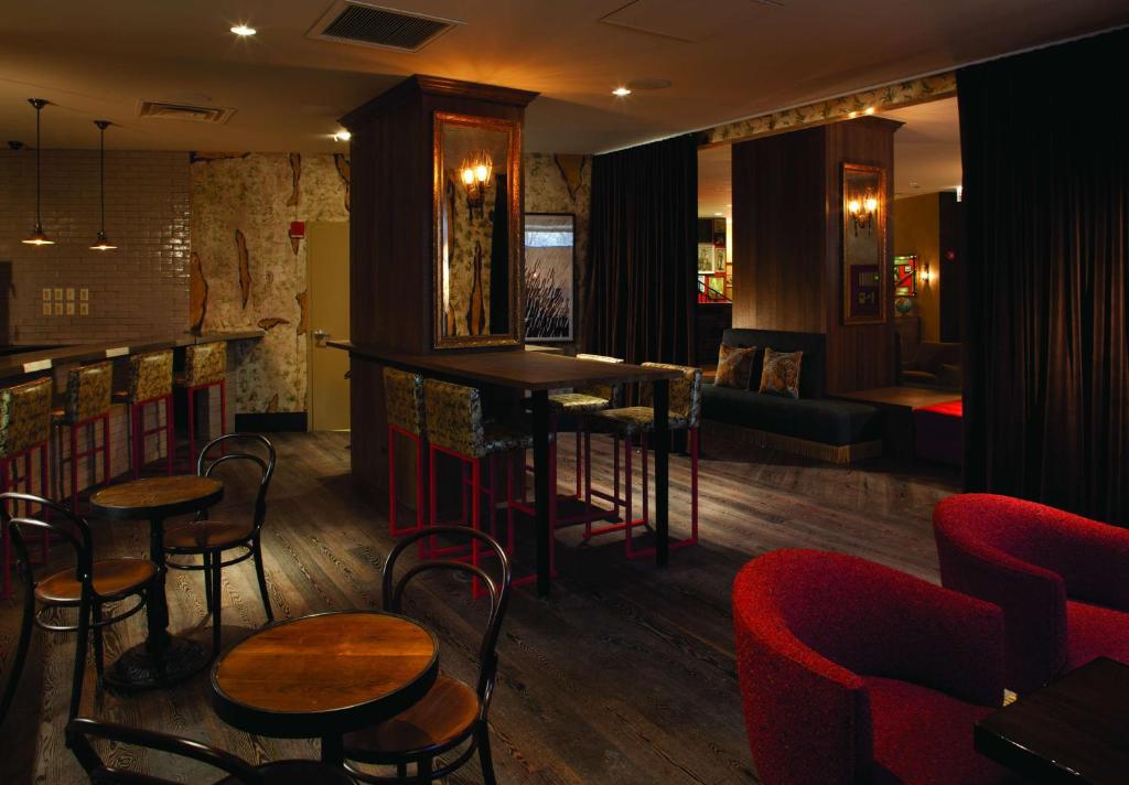 Hotel photo 12