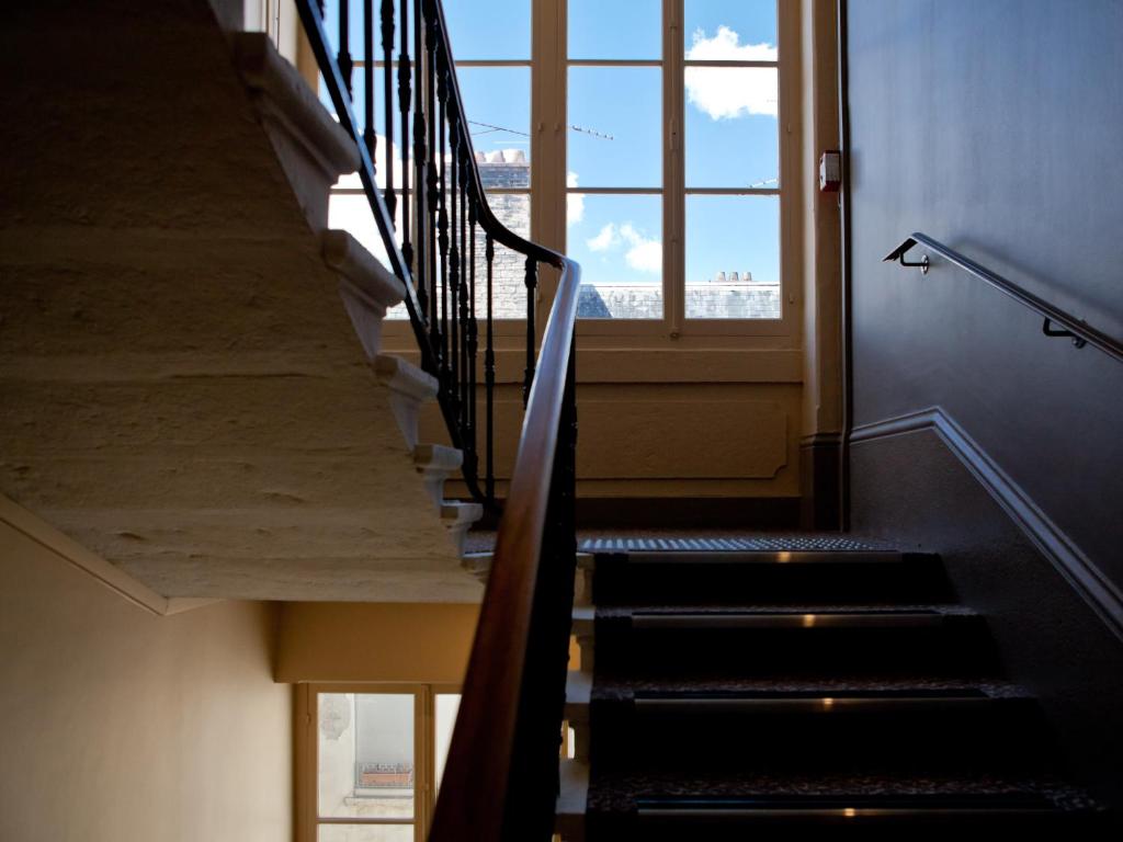 Hotel Des Remparts Perrache - Resim 34