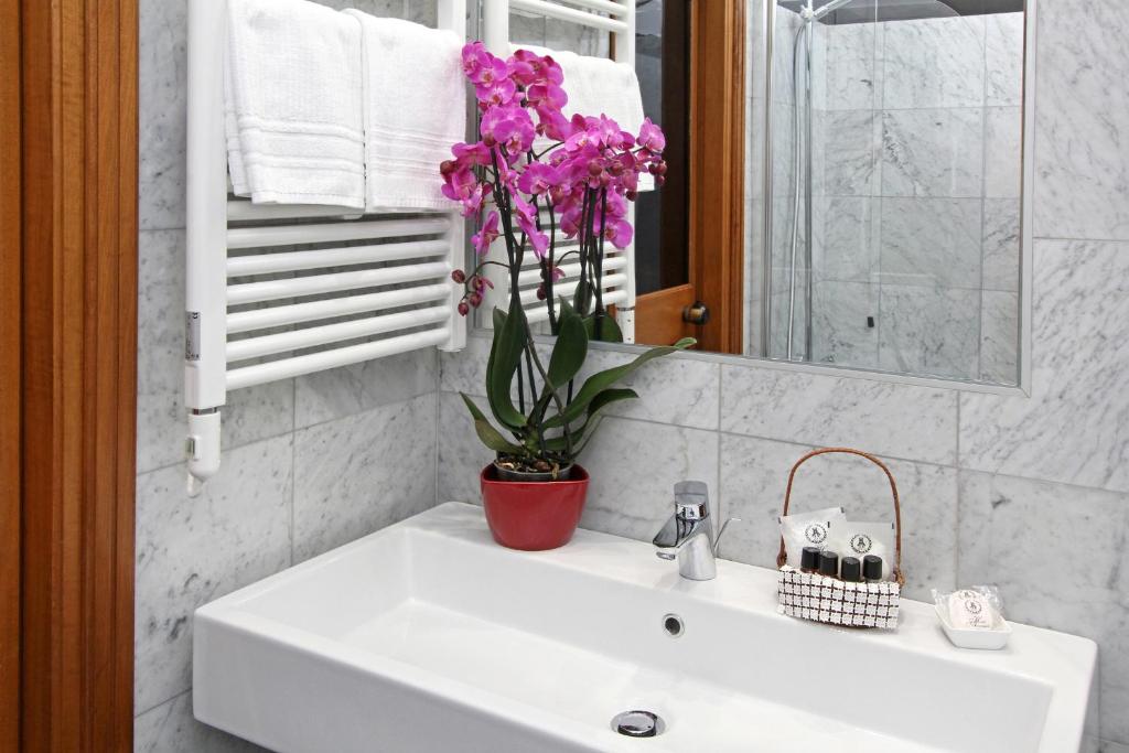Koupelna v ubytování Hotel Arcangelo