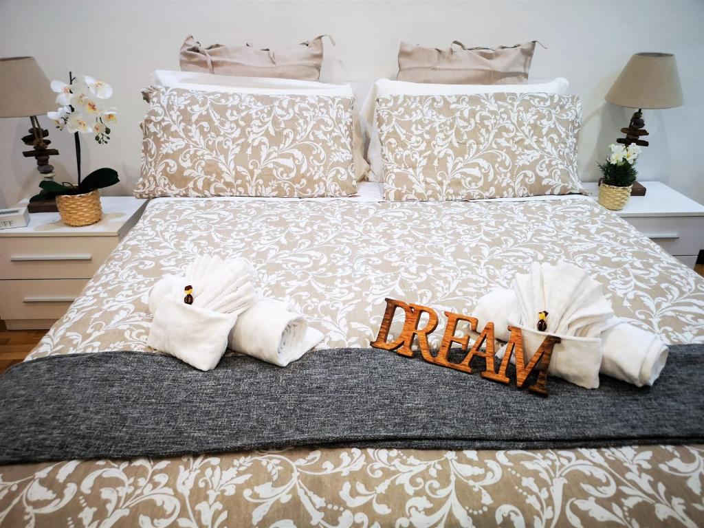 Posteľ alebo postele v izbe v ubytovaní Have A Nice Holiday - Luxury Rooms