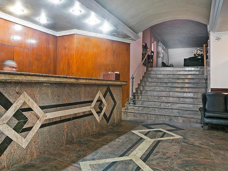  Reinales Plaza Hotel