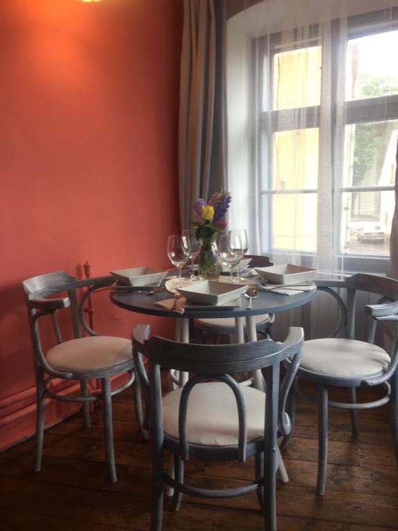 Főtér Apartmanház Szentendre - Appartement Met Balkon