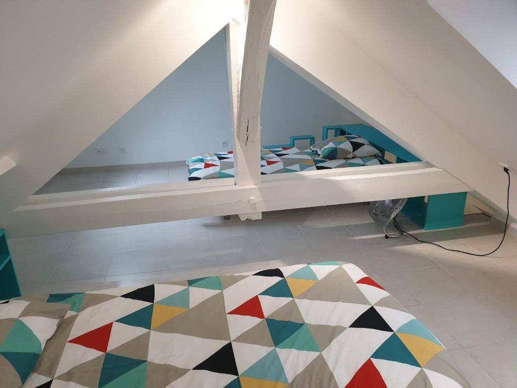 stephane et virginie - Three-Bedroom Apartment