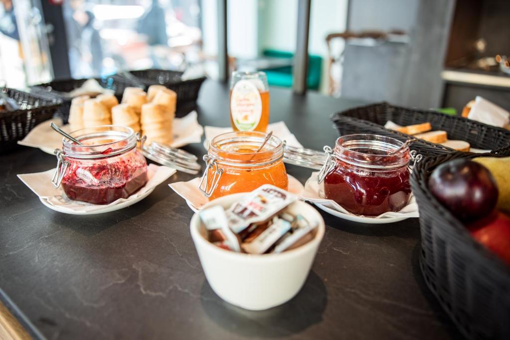 Maison Schiller by DesignCity Hotels - Resim 13