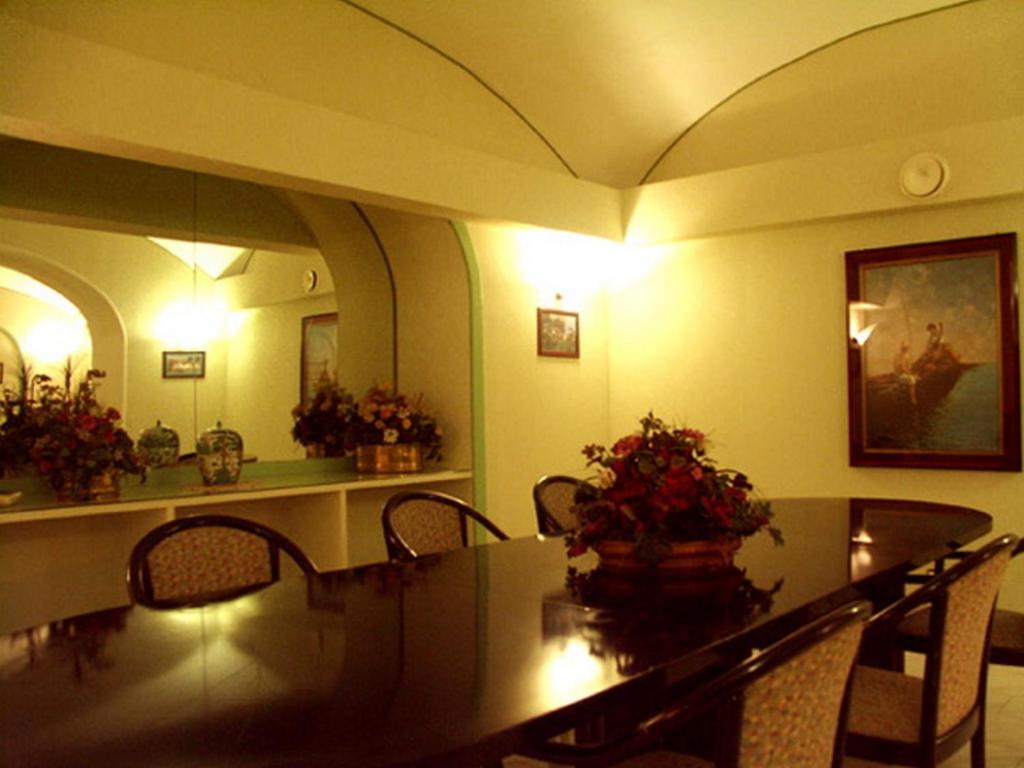 Hotel Nuovo Rebecchino - Resim 38