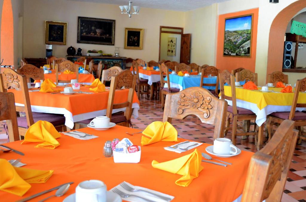 Restaurace v ubytování Posada de la Aldea