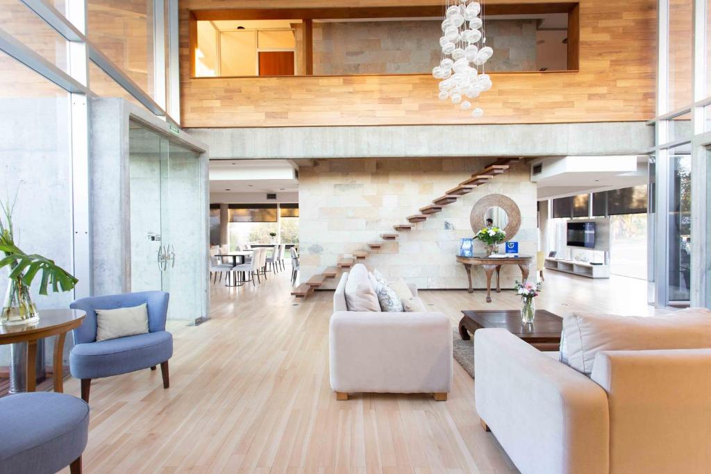 Herradura Hotel Suites