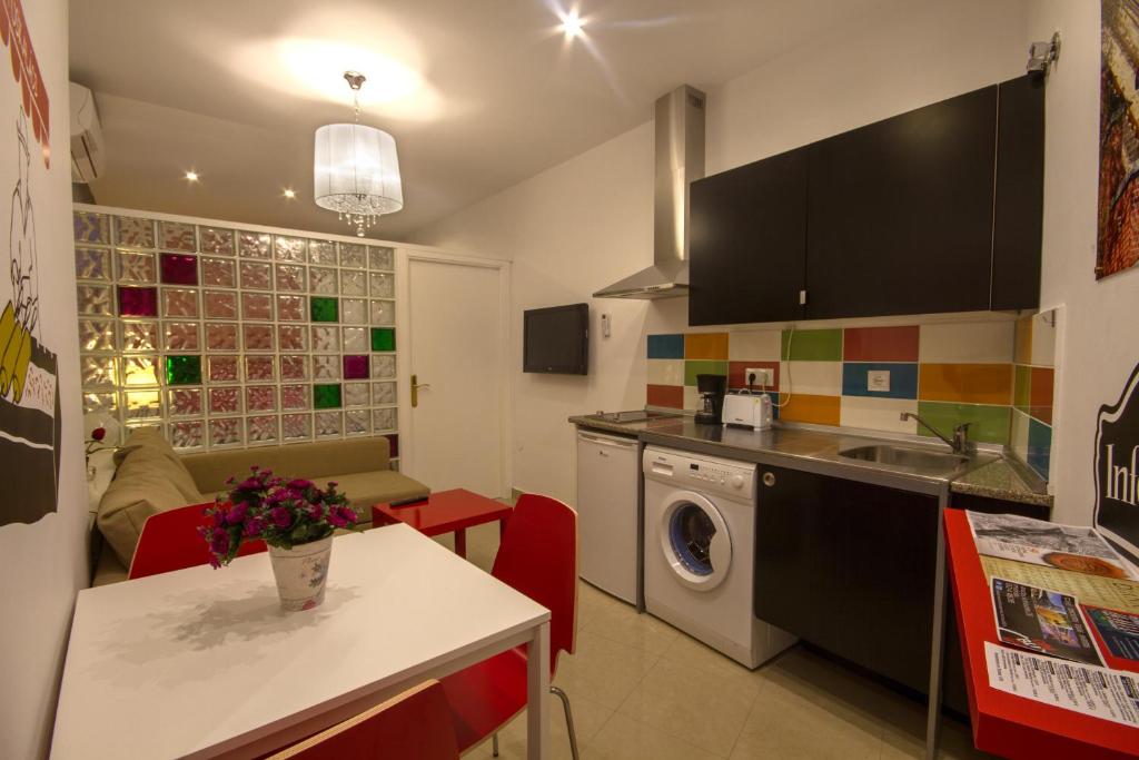 Apartamentos El Templo Suites - 13