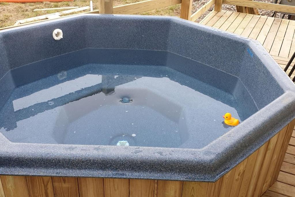 Fotografie z fotogalerie ubytování Hvammur 3 Hrakhólar with private hot tub v destinaci Kaldrananes