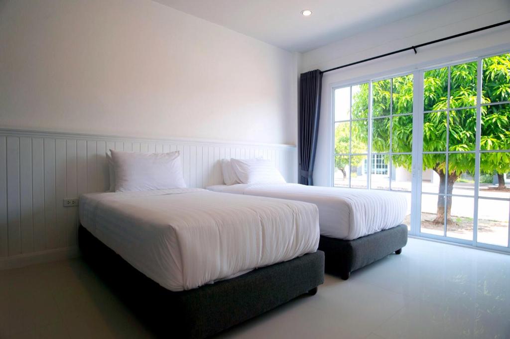 BHIVE - Standard Twin Room