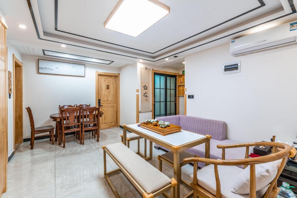 Cihang Chan Apartment - Housity