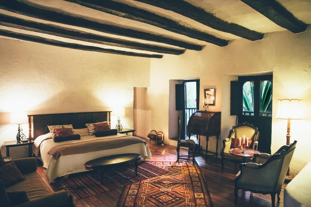 Hotel Hacienda Baza