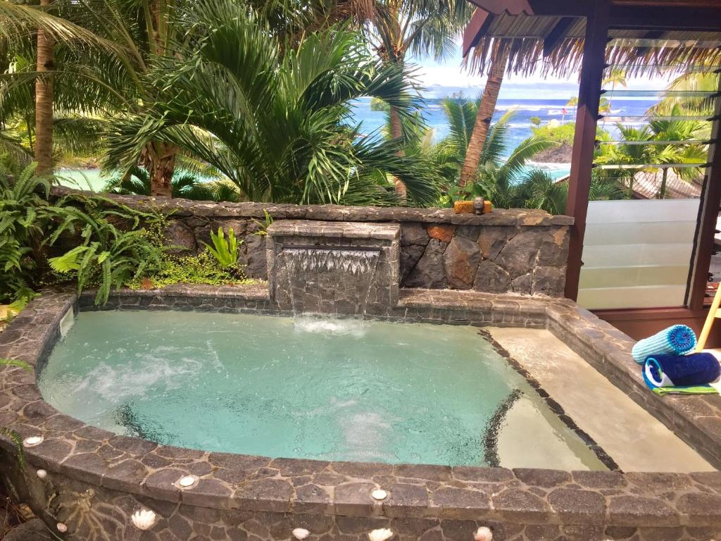 Bazén v ubytování Seabreeze Resort Samoa – Exclusively for Adults nebo v jeho okolí
