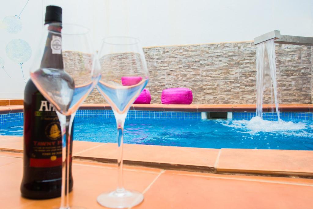 The swimming pool at or close to Casa Lola
