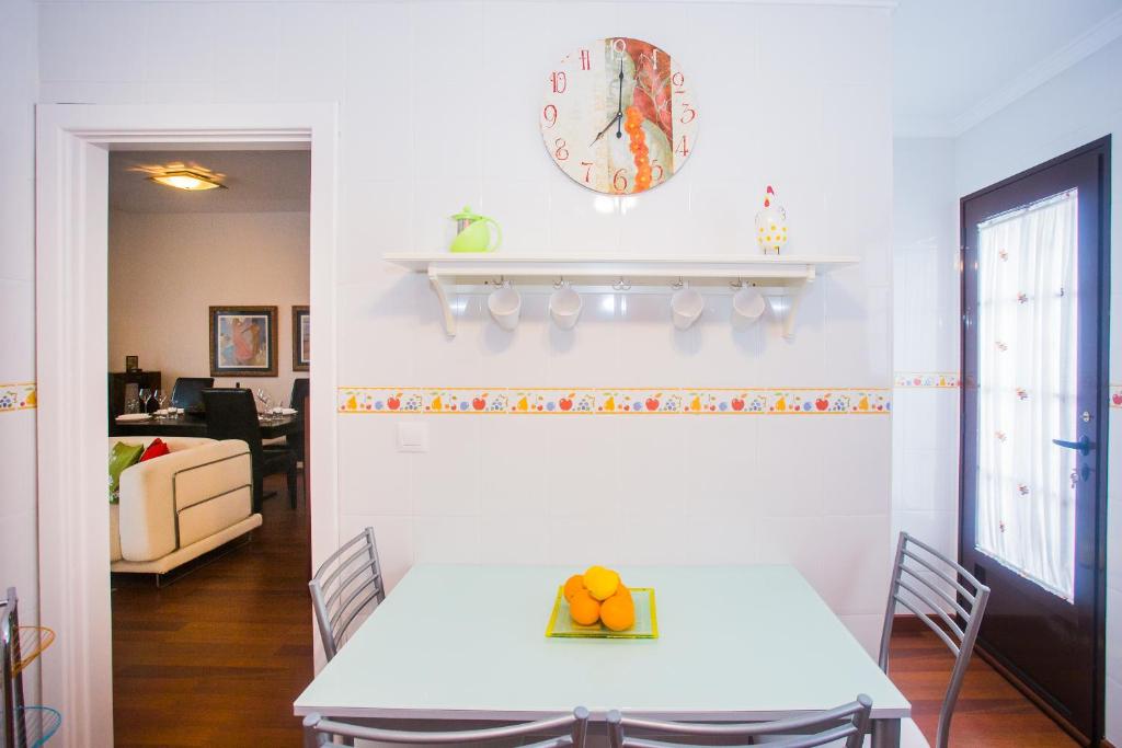 A kitchen or kitchenette at Casa Lola