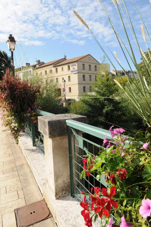 Gallery image of Hôtel du Moulin in Niort