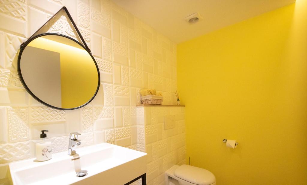 A bathroom at Hostal Blanca