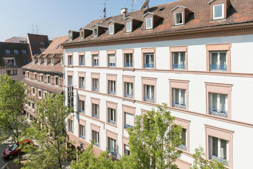 Budova, kde se hotel nachází