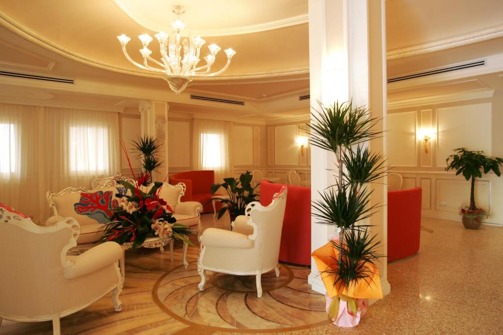 Posezení v ubytování Palace Hotel Vieste
