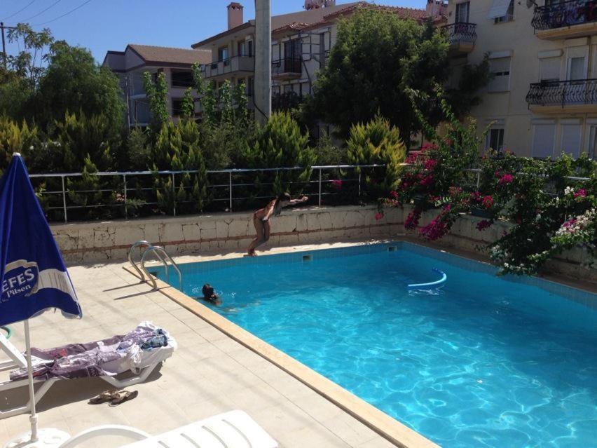 Bazén v ubytování Zeytin Apart Hotel nebo v jeho okolí