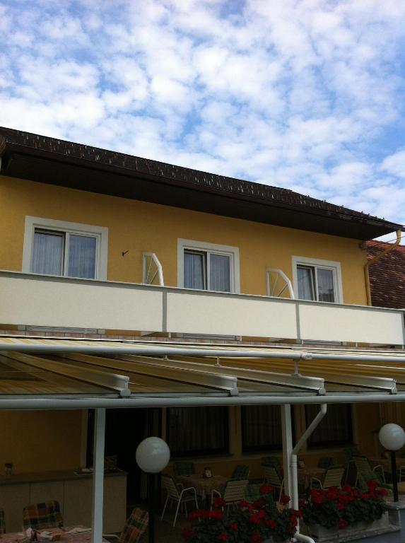 Balkón nebo terasa v ubytování Maurer Gasthof-Vinothek