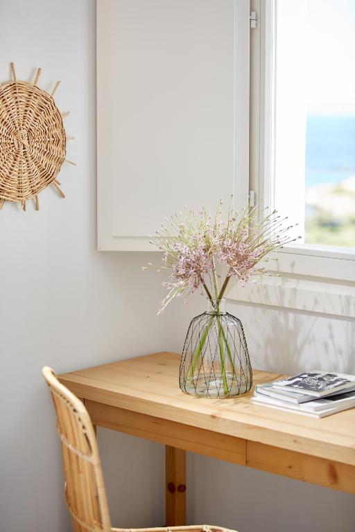 Milos Breeze Boutique Hotel - 9