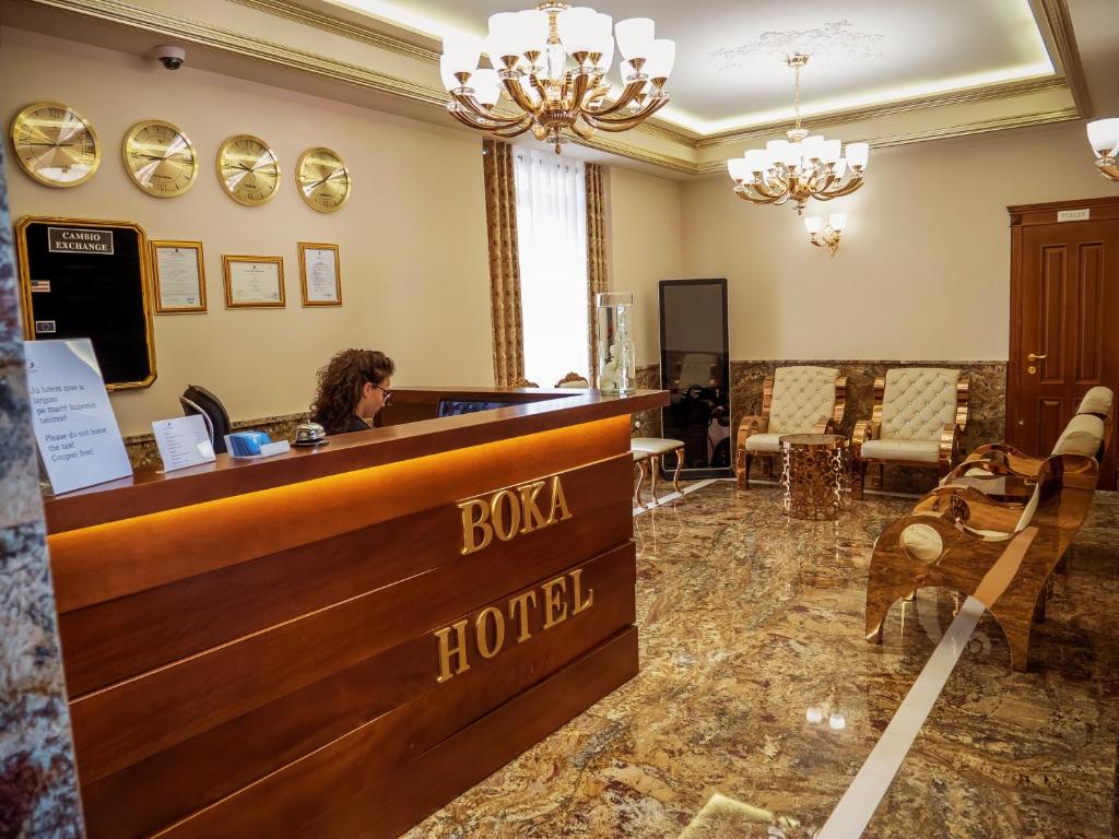 Vstupní hala nebo recepce v ubytování Hotel Boka