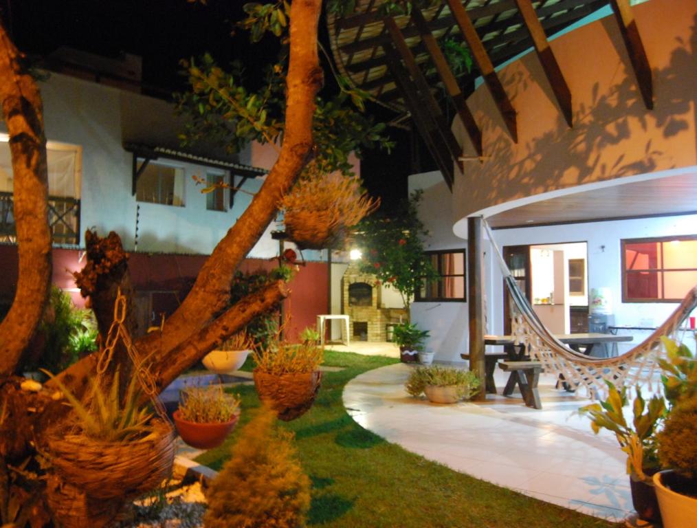  Reef Apartments
