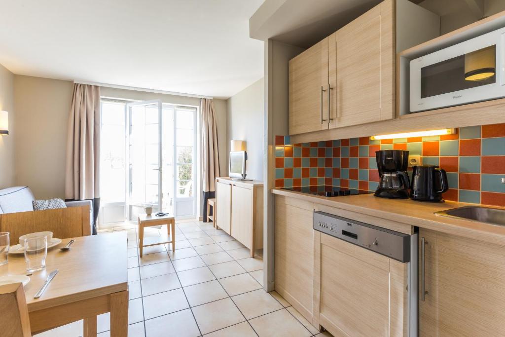 Résidence Pierre & Vacances le Green Beach - One-Bedroom House With Terrace (5 People)