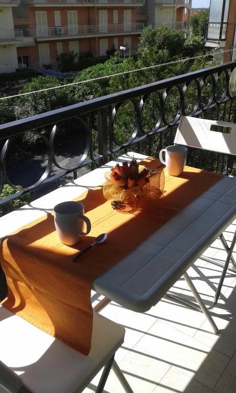 A balcony or terrace at Appartamento Lauretta