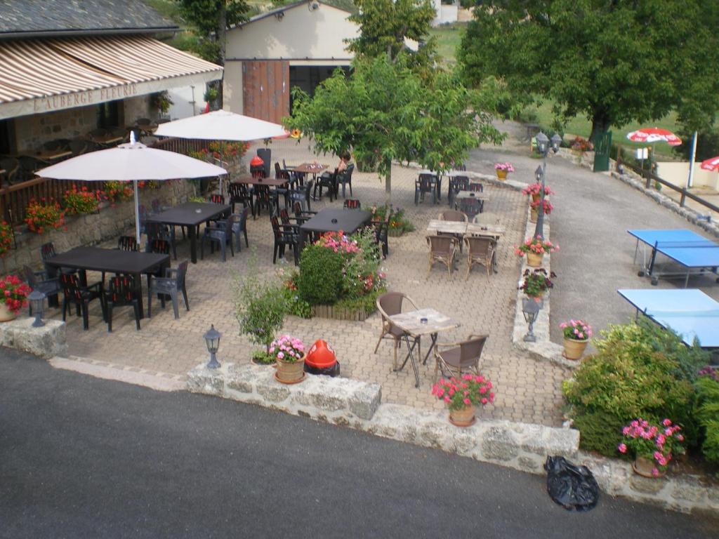Fotografie z fotogalerie ubytování L'Auberge Fleurie v destinaci Le Nayrac