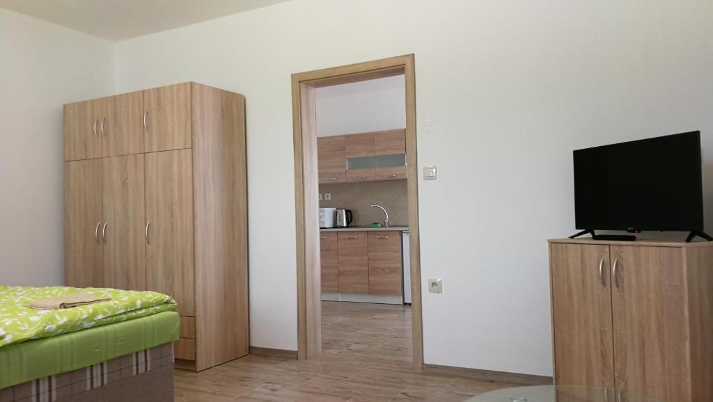 TV a/nebo společenská místnost v ubytování Apartmánové ubytovanie VKF