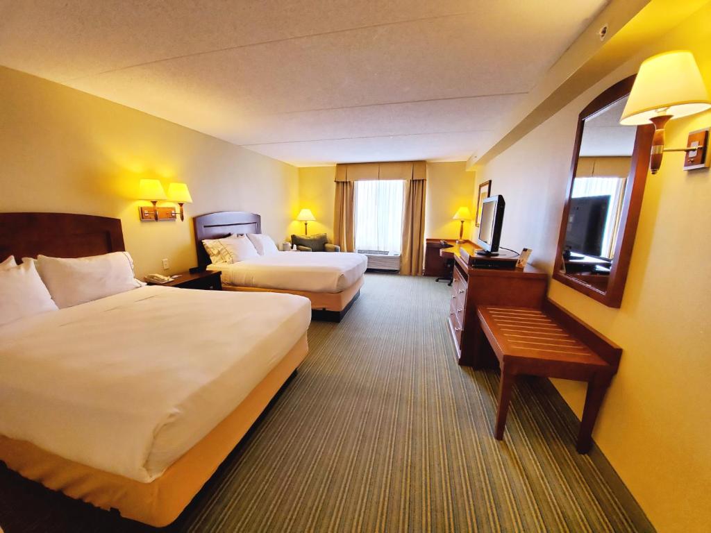 TV a/nebo společenská místnost v ubytování Beach Boutique Hotel