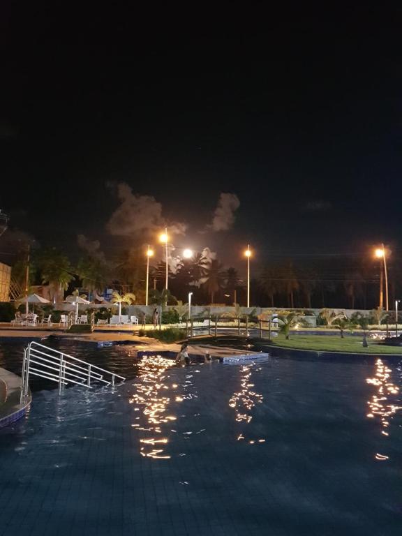  Muro alto condomínio clube
