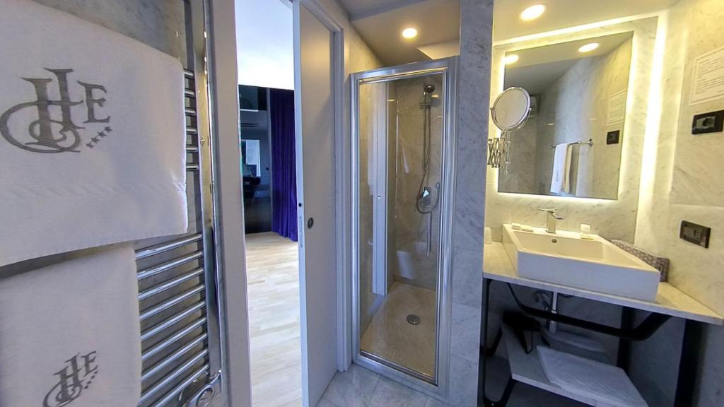 Koupelna v ubytování Hotel Europa