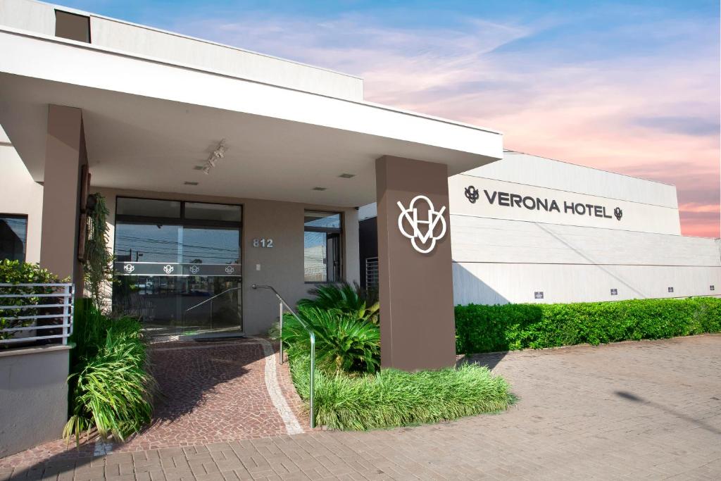  Verona Hotel