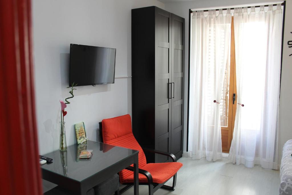 Balcony Apartment Malasaña - 3