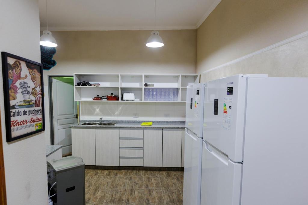 Kuchyň nebo kuchyňský kout v ubytování Che Juan Hostel BA