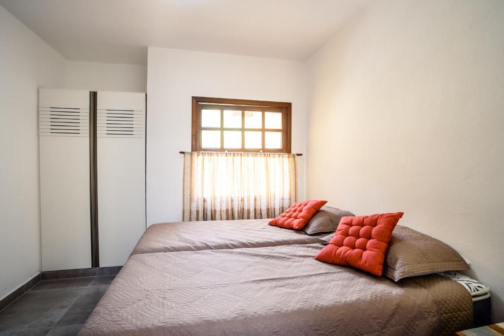  Casa IMPECÁVEL com 3 suítes em ILHABELA