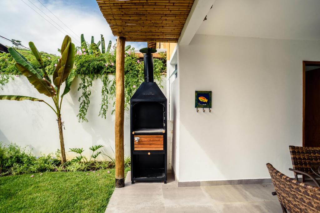 Casa IMPECÁVEL com 3 suítes em ILHABELA