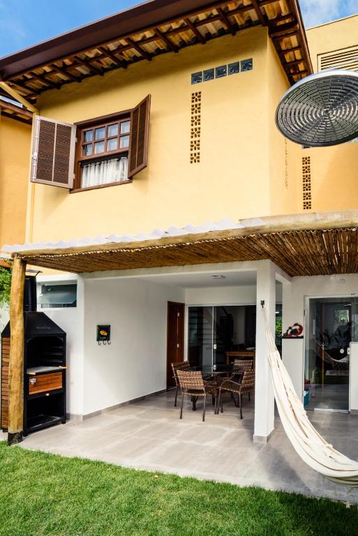 Casa IMPECÁVEL com 3 suítes em ILHABELA