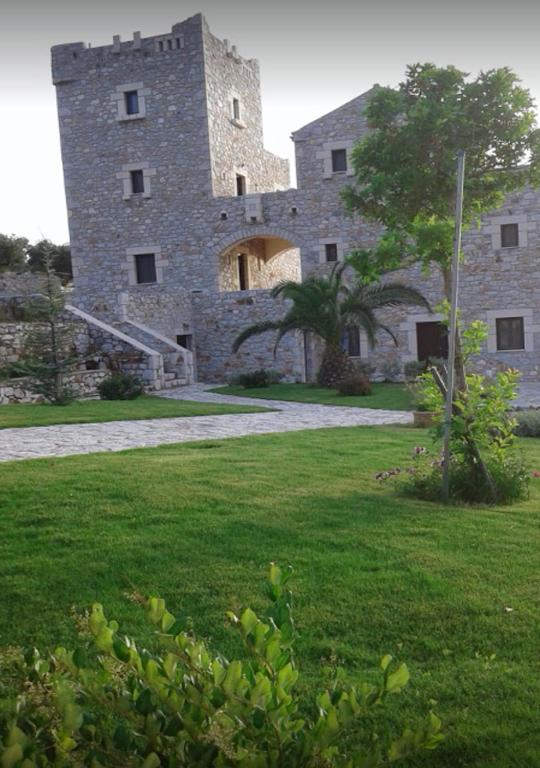 Zahrada ubytování Focalion Castle Luxury Suites