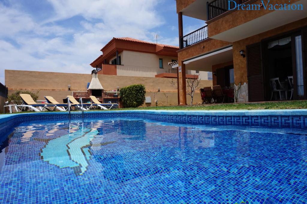 Lujosa villa en Adeje, Adeje (aktualisierte Preise für 2024)