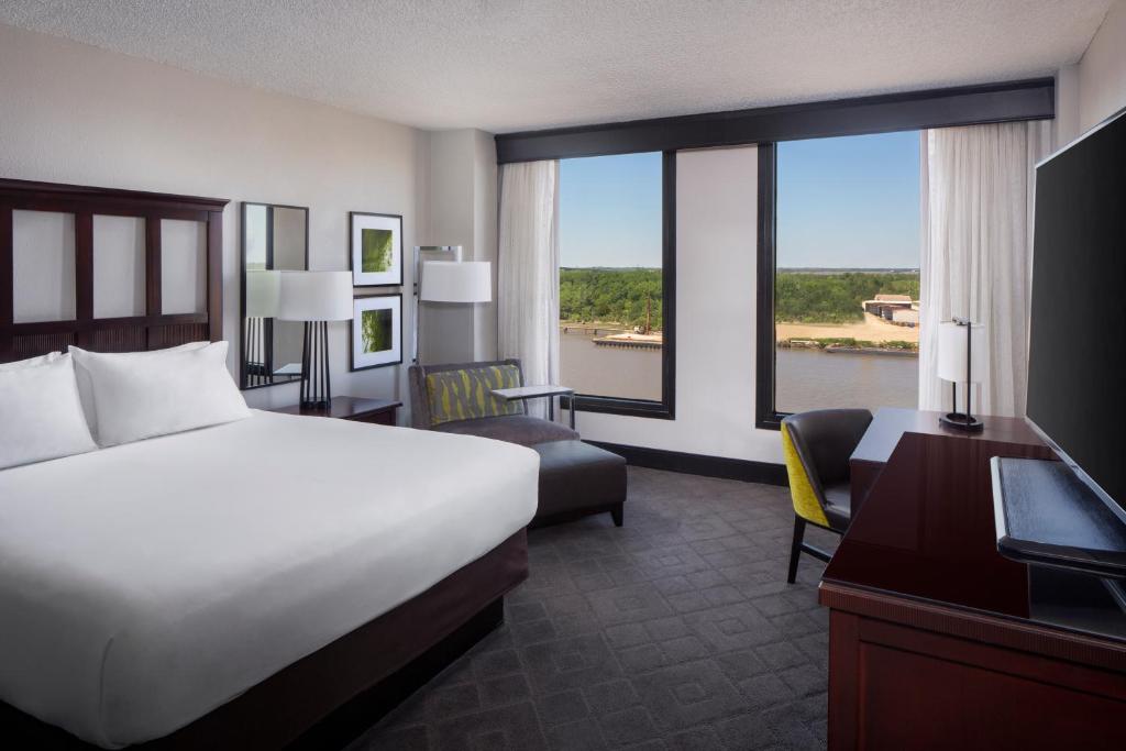 Hyatt Regency Savannah photo